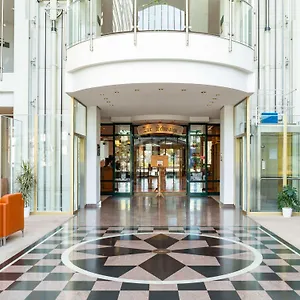 Hotel Atomis Munich Airport By Mercure Oberding
